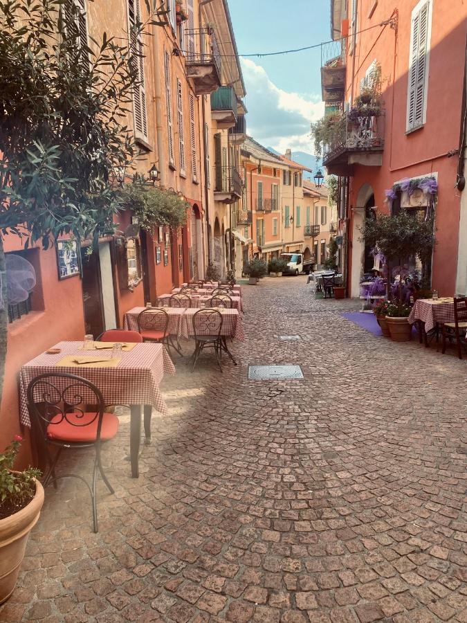 Appartamento Mia. Centro Storico Luino Exterior foto